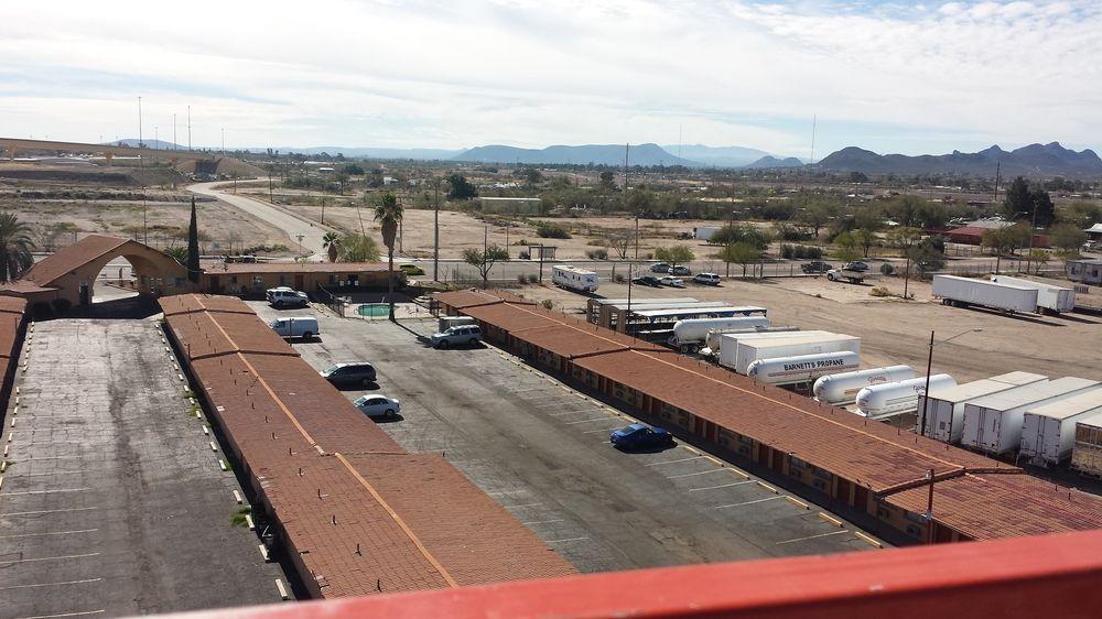Hotel McCoy - Art, Coffee, Beer, Wine Tucson Exterior foto