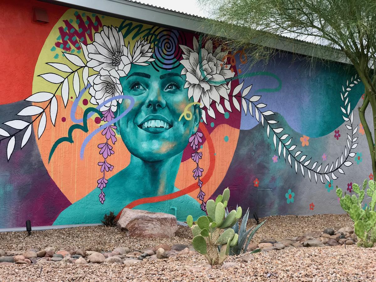 Hotel McCoy - Art, Coffee, Beer, Wine Tucson Exterior foto